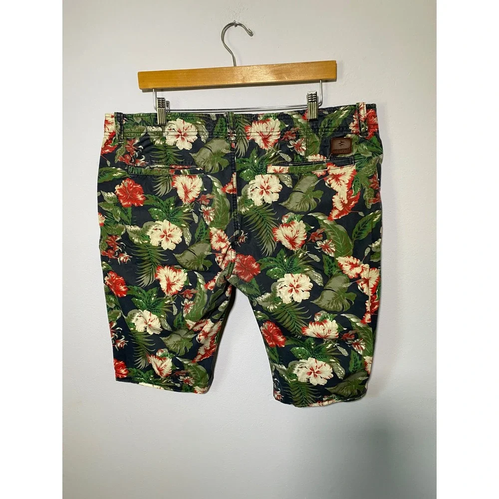 Breakbounce Streetwear Buddy Hug Floral Tropical Chino Shorts Mens 38 Navy Blue